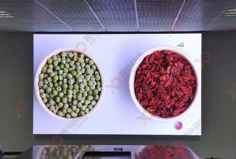 1556351601434142.jpg 戶內(nèi)小間距8001.jpg